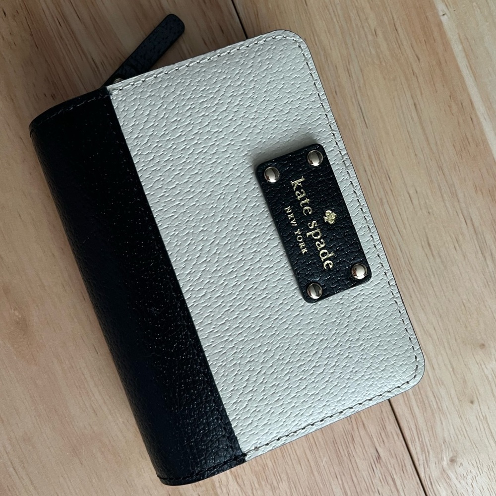 Kate Spade Wallet - Brand New - Unused